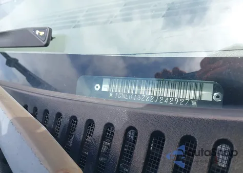 2002 Chevrolet Tahoe Lt from USA, damaged, VIN 1GNEK13Z82J242927